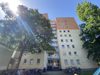 Sanierte, Charmante 2-Zimmer Wohnung inkl. Einbauküche