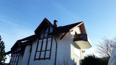 Penthouse-Wohnung mit Seeblick,  1 Gehminute zum See, Balkon, EBK, Glasfaser, teilmöberliert