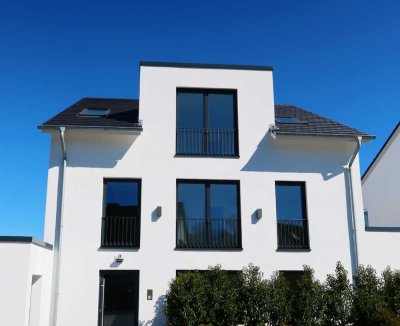 Moderne 2-Zi Dachgeschosswohnung mit Terrasse zum Erstbezug in bester Lage von Bonn-Duisdorf