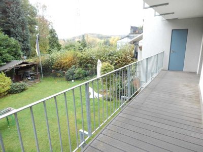 Schöne 3,5 Zimmer Wohnung mit Balkon und Gartennutzung