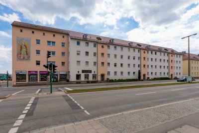 Regensburg . helle 3-Zimmer-Wohnung im 1. OG mit Balkon