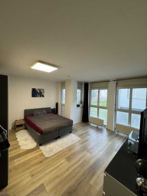 Vollständig renovierte Wohnung mit drei Zimmern, EBK, 2 TGPlatz und Hausmeister Service in Rastatt