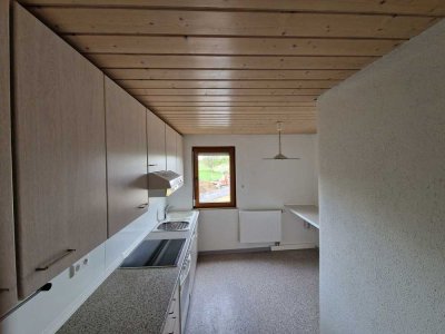 1200 € - 123 m² - 3.5 Zi.