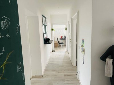 4. Zi. Altbauwohnung mit kleinem Balkon im Andräviertel