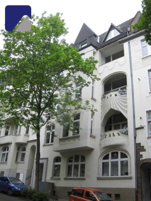 Hagen-Wehringhausen: Charmante 2 Zimmer-Altbau-Wohnung mit Balkon
