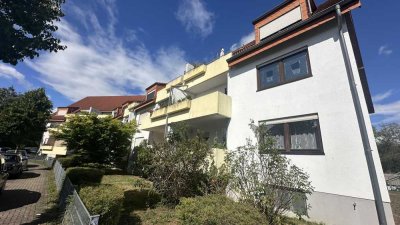 Komfortable 3-ZKB-Wohnung mit schöner Dachterrasse in zentraler Lage