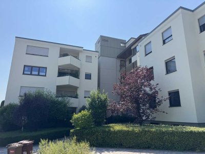 Helle und ruhig gelegene 4 1/2 Zimmer mit tollem Weitblick und zentraler Lage