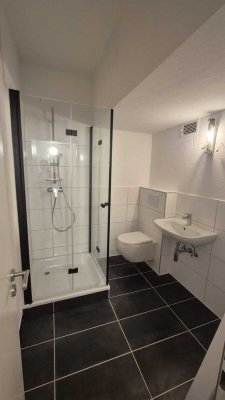 Frisch renovierte 1,5-Zimmer Wohnung inkl. EBK in zentraler Lage