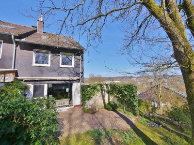 Großzügiges Reihenendhaus in familienfreundlicher Panoramalage von Wuppertal