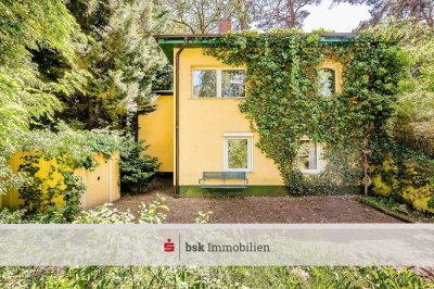 Einfamilienhaus in Hanglage mit großem Garten im Naturpark LDS