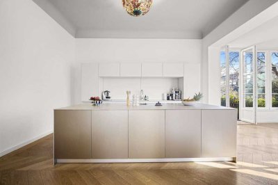 Historischer Glanz trifft modernen Chic: Exklusives Wohnen in historischem Ambiente