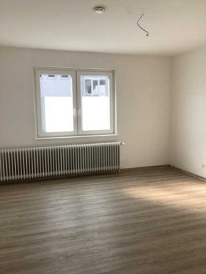 Renovierte 4-Zimmer-Wohnung mit Balkon