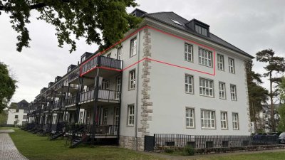 Sonnendurchflutete Wohnung im Park mit Einbauküche