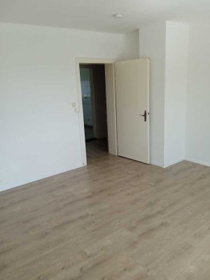 Exklusive Lage: Helle 3-Zimmer-Wohnung mit Terrasse in Schnackenburg/Elbe -von privat-