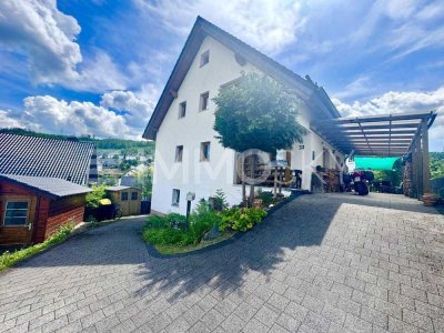 Ihr neues Zuhause- Gepflegtes Zweifamilienhaus in ruhiger Lage