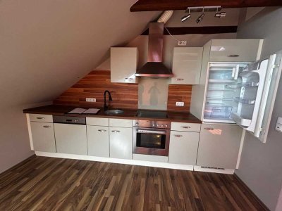 Gemütliche 1-Zimmer-Dachgeschosswohnung inklusive Einbauküche in Minden ab 01.09. frei!