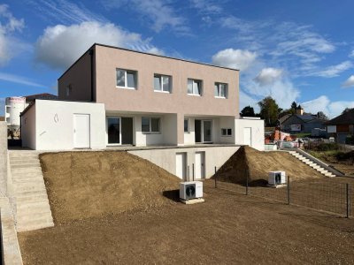 Sachverständigen geprüftes Doppelhaus mit XL-Garage, PV-Anlage, traumhaftem Fernblick in Krenstetten - auch Mietkauf möglich (Top 04)