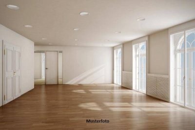 3-Zimmer-Wohnung mit 2 großzügigen Terrassen + neuwertiger Zustand +