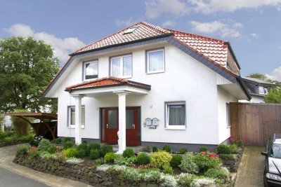 3-Zimmer, OG, Traumbad, eigene Haustür, ca. 100qm in ruhiger Randlage