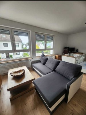 Umfangreich renovierte 2,5 Zimmer Wohnung in Toplage!