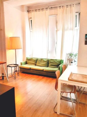 Charmante 37,5m² Wohnung — Möbliert, mit Kellerabteil, Top-Lage Neukölln