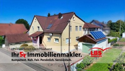 Zwei Einheiten im Paket: DG-Wohnung mit Gartenanteil & separate EG-Wohnung