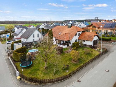 360° I Family Time! Geräumiges Ein- bis Zweifamilienhaus mit großem Grundstück in Scheer-Heudorf