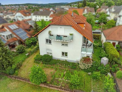 Helle 3-Zimmer-Dachgeschoss-Wohnung in ruhiger Lage von Sulzbach