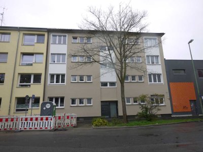 Zentral in Neudorf I Sanierte Wohnung mit neuem Balkon im 1.OG I Parkettboden I