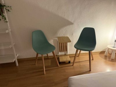 Zimmer in Altbauwohnung möbliert, Schlachthofviertel, f. Wochendheimfahrer