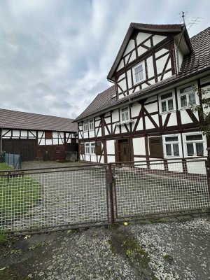 Großzügiges 9-Zimmer Haus mit Scheune in Bad Sooden-Allendorf
