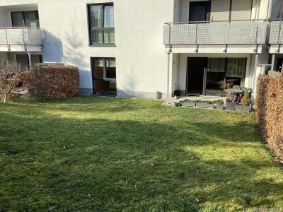 Sonnige Terrassenwohnung mit Garten