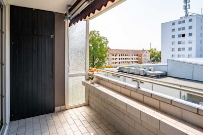 Sanierte 3-Zimmer Eigentumswohnung mit großem Balkon & Fahrstuhl