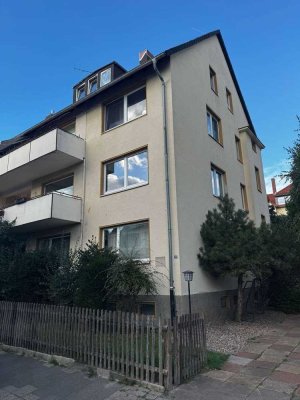 Helle 3-Zimmer-Wohnung mit ca. 97 m² Wohnfläche und großem Balkon