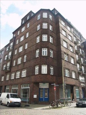 4,5-Zimmer-Altbauwohnung nahe Hauptbahnhof