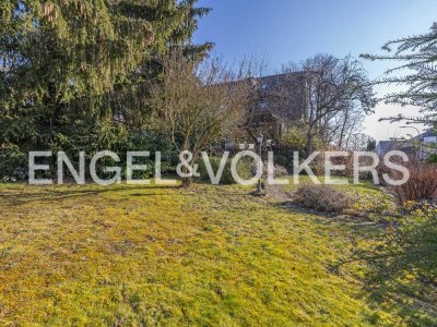 Oberurseler Maasgrund: Zweifamilienhaus auf Traumgrundstück