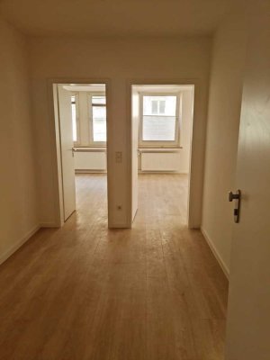 Kernsanierte 2-Zimmer-Wohnung mit Wohnküche