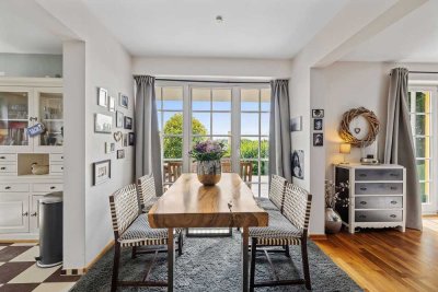 Rarität- Einfamilienhaus mit Eigenland und traumhaften Blick über Travemünde