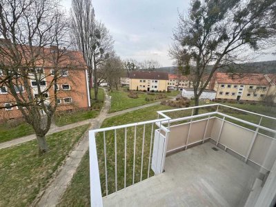 Renovierte 3-Zimmerwohnung in der zweiten Etage mit Wannenbad und Balkon - GBH