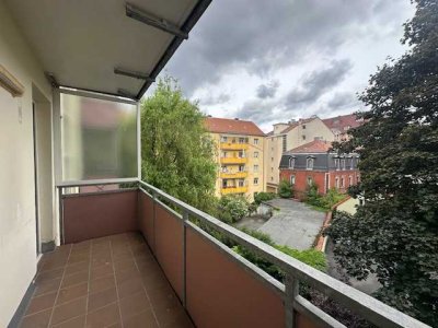 3-Zi-Eigentumswohnung mit Balkon und Garage, ruhige Wohnlage, 90459 Nürnberg