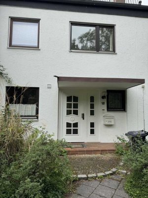 Provisionsfrei! Schönes und gepflegtes 4-Raum-Reihenhaus in Gröbenzell