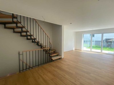 Ansprechendes 5-Zimmer-Reihenhaus mit gehobener Innenausstattung und EBK in Palzing/ Zolling Zolling