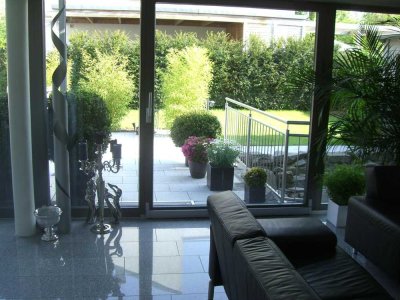 Exklusive 125qm EG Wohnung mit 50qm Terrasse, Garten, Fußbodenheizung und eigenem Eingang