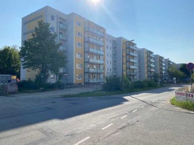 Ihr neues Zuhause: Frisch sanierte Etagenwohnung mit Aufzug und attraktiven Extras