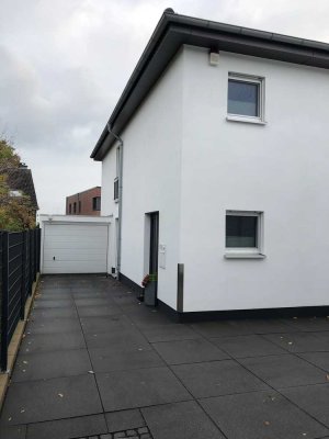 Luxuriöses freistehendes Einfamilienhaus in Duisburg-Baerl