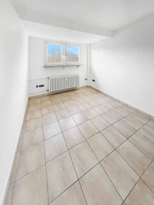 Charmante Dachgeschosswohnung in Essen-Stadtwald: 42 qm, Tageslichtbad & volle Raumhöhe