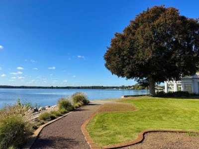 Exklusives EG-Apartment mit 186 m², Seeblick, Terrasse und Kamin direkt am Müggelsee