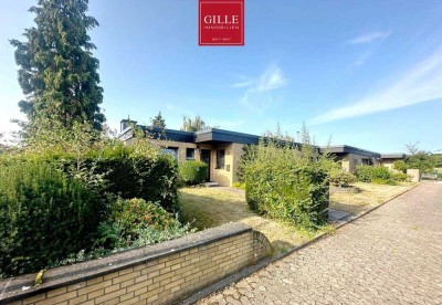 NEUSS-HOISTEN: Schöner familiengerechter Bungalow mit Top-Grundstück, Garage u. Stellplatz