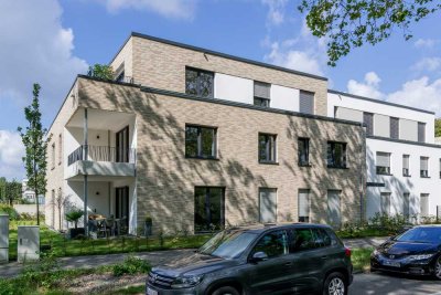 Bunter Garten - exklusive 4-Zimmer-Wohnung mit Balkon