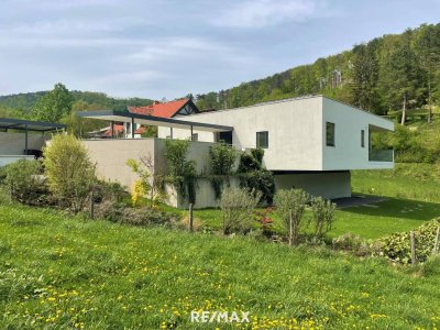 Exklusive Architektenvilla: Wohnen im Einklang mit der Natur